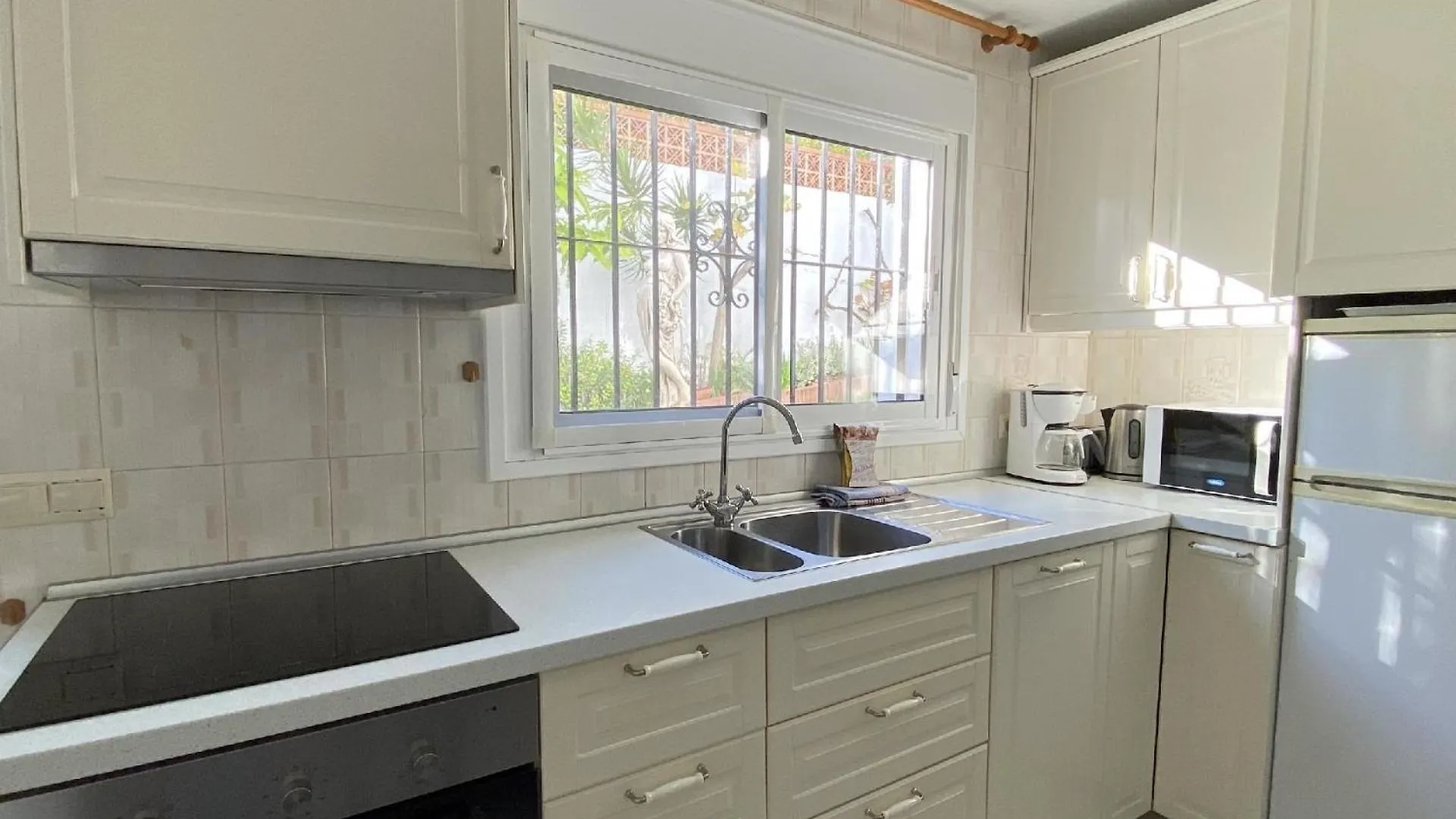 Apartment Ferienwohnung Fuer 3 Personen Ca 35 Qm In Nerja, Andalusien Costa Del Sol